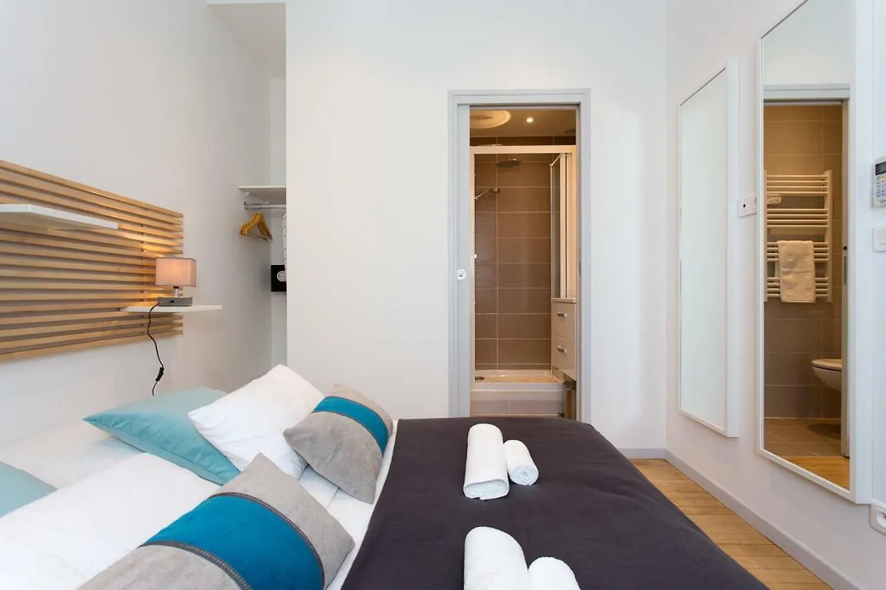 Teisseire Accomodations Cannes 0*,  Francia