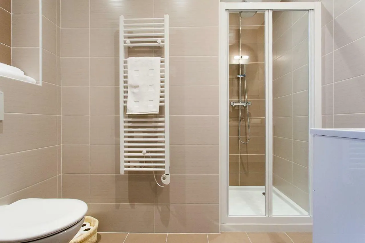 Teisseire Accomodations Cannes 0*,  Francia